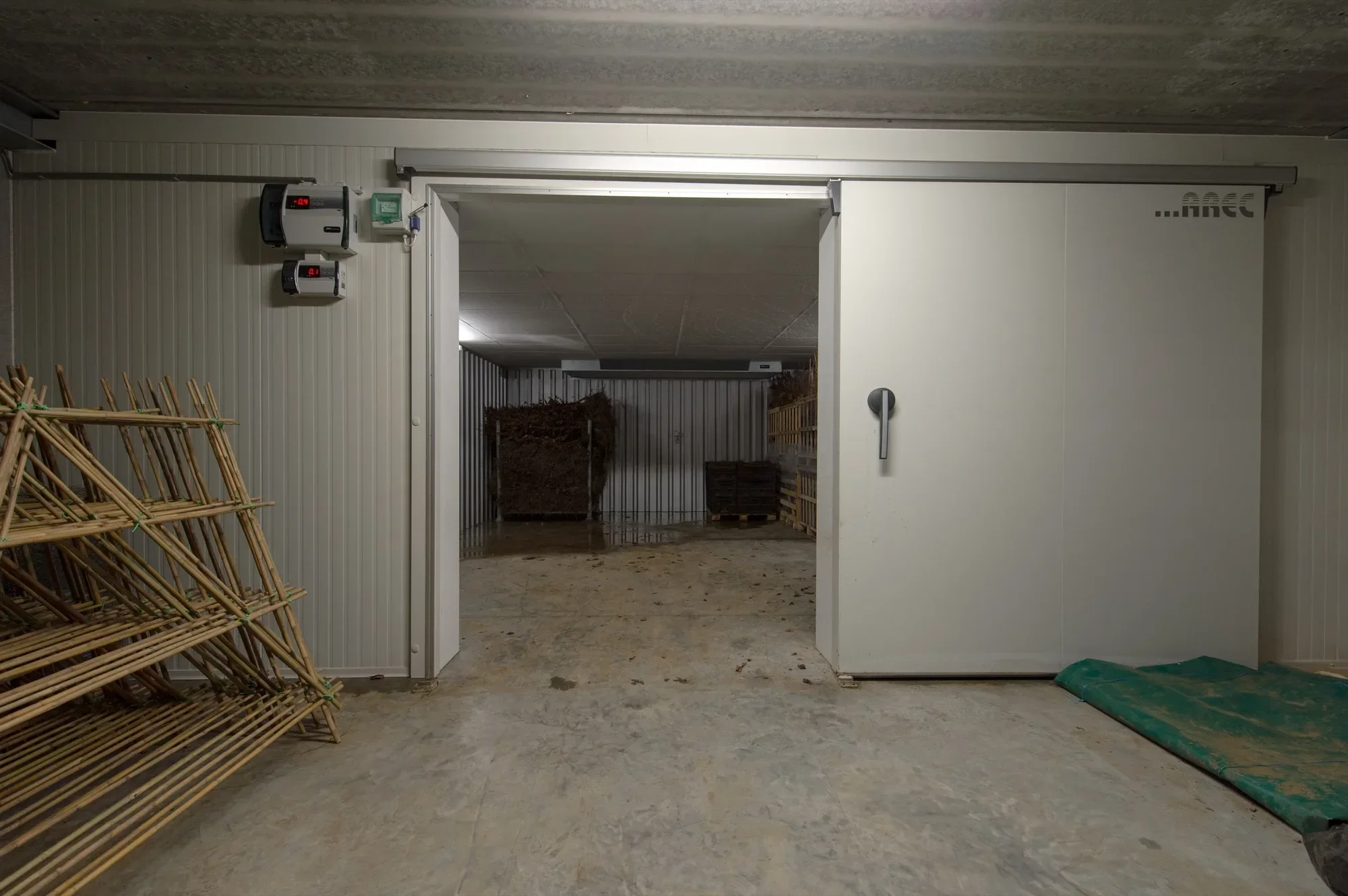 Bewaarcellen met schuifdeuren voor een landbouwbedrijf